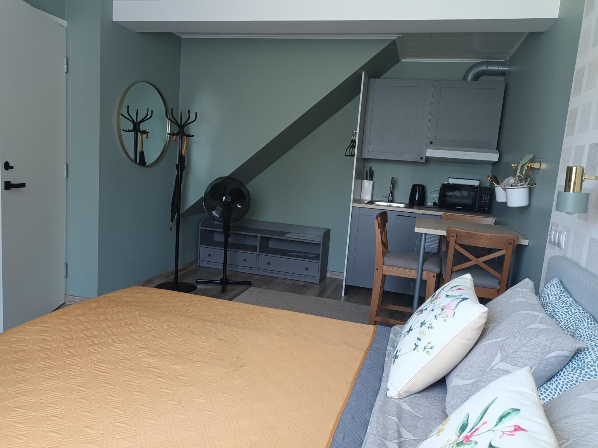 Liisu Kuelalistemaja Appartement Haapsalu Kamer foto